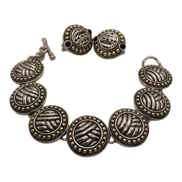 Vintage Silver Beautifully Designed Textured Bracelet and Clip on Earrings Set - Picture 1 of 8